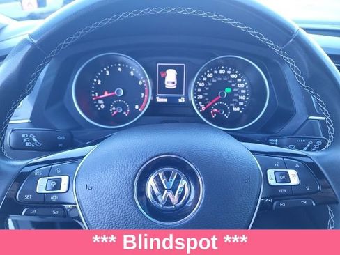 Used 2021 Volkswagen Tiguan SE image 4