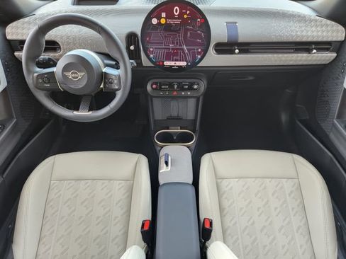 Used 2025 MINI Cooper 2-Door Hardtop FWD image 24