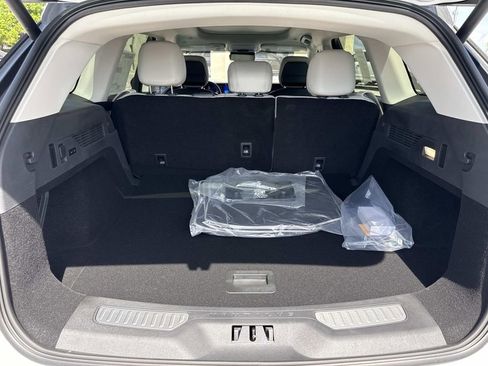 New 2026 Lincoln Nautilus Premier w/ Equipment Group 102A image 11