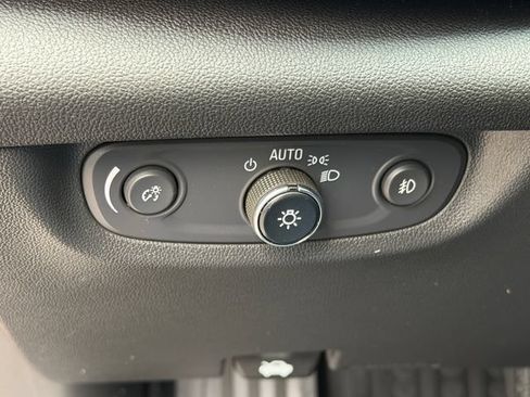 Used 2020 Buick Regal Essence AWD/4WD image 27