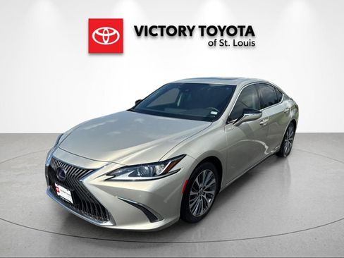 Used 2021 Lexus ES 300h w/ Premium Package FWD image 7
