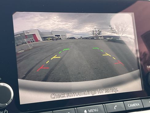 New 2025 Nissan Pathfinder SV w/ SV Premium Package image 31