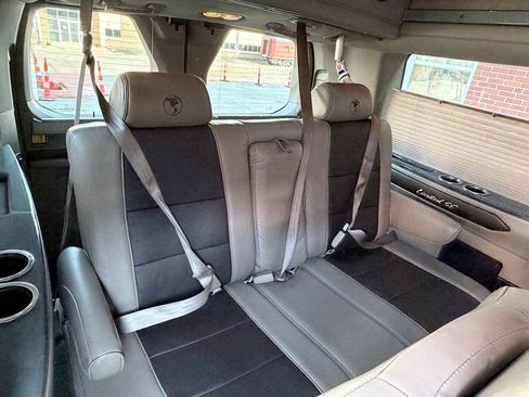 Used 2016 Ford Transit 150 XLT RWD image 10