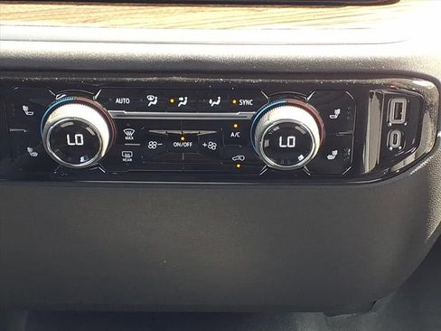 New 2026 Chevrolet Silverado 1500 LT w/ Z71 Off-Road Package image 16