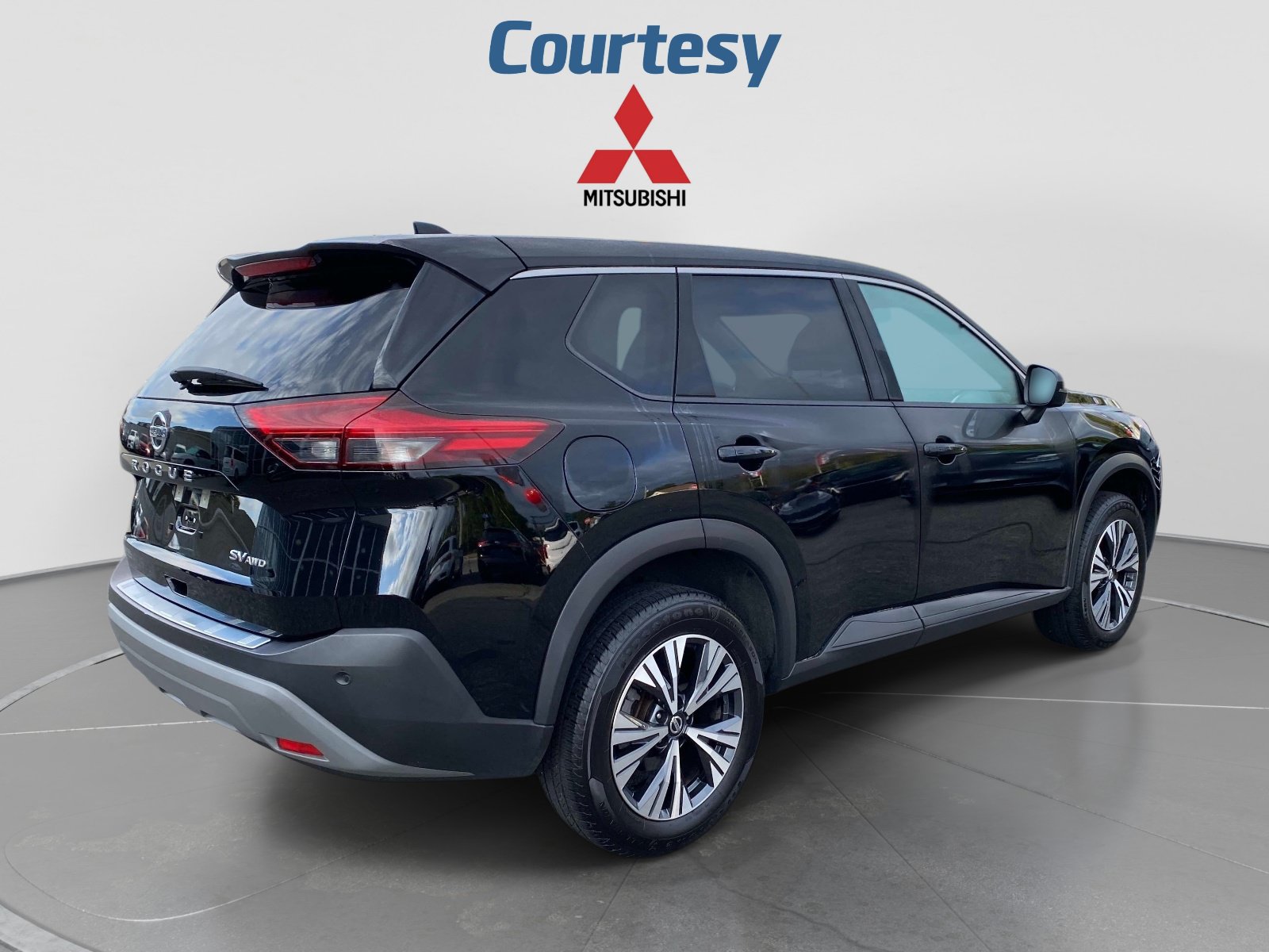 Used 2021 Nissan Rogue SV AWD/4WD image 7