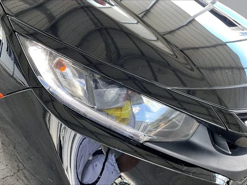 Used 2020 Honda Civic EX image 29