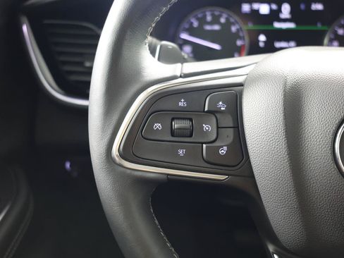 Used 2023 Buick Envision Avenir AWD/4WD image 21