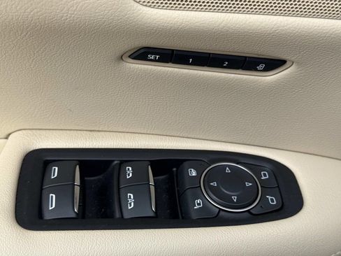Used 2019 Cadillac XT5 Luxury image 19