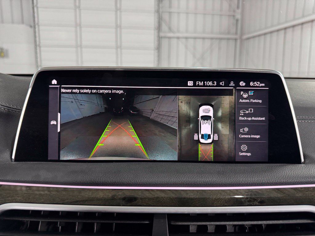 Used 2022 BMW 745e xDrive AWD/4WD image 36
