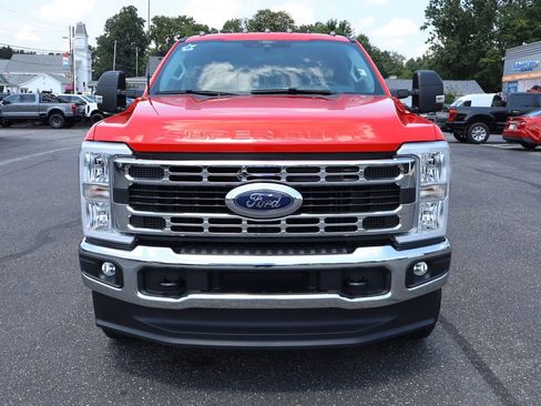New 2026 Ford F350 XLT w/ FX4 Off-Road Package AWD/4WD image 11