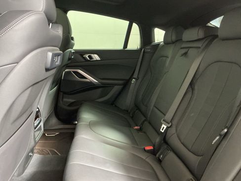 Used 2021 BMW X6 sDrive40i w/ M Sport Package image 31
