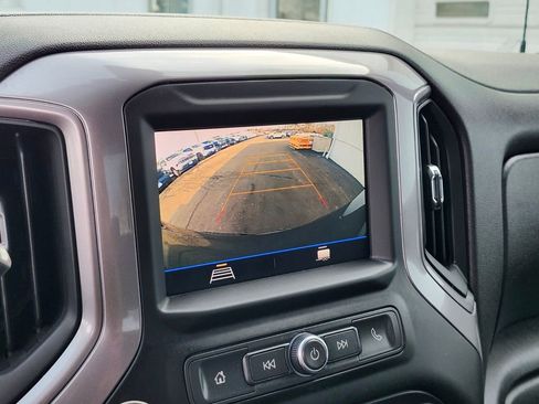 Used 2022 Chevrolet Silverado 1500 Custom w/ Safety Confidence Package image 19