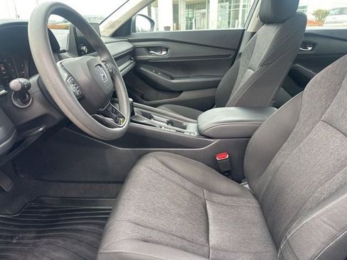 Used 2023 Honda Accord EX image 14