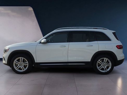 Used 2022 Mercedes-Benz GLB 250 image 2