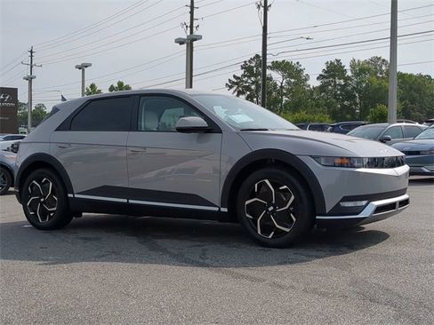 Used 2023 Hyundai Ioniq 5 SEL w/ Cargo Package image 3