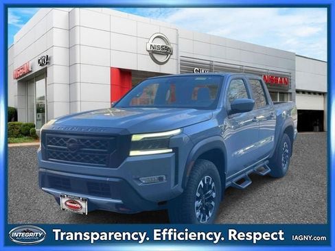 Used 2023 Nissan Frontier PRO-4X w/ Technology Package AWD/4WD image 4