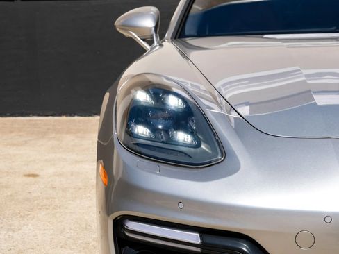 Used 2017 Porsche Panamera Turbo w/ Sportdesign Package AWD/4WD image 57