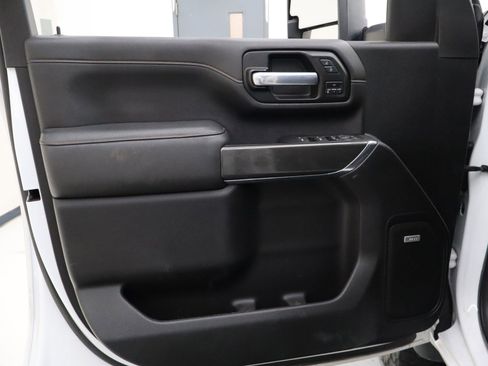 Used 2021 GMC Sierra 2500 AT4 w/ AT4 Premium Plus Package image 12