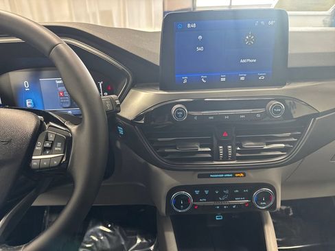 Certified 2023 Ford Escape Active AWD/4WD image 18