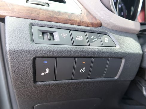 Used 2018 Hyundai Santa Fe Sport w/ 2.4L Tech Package 04 FWD image 22