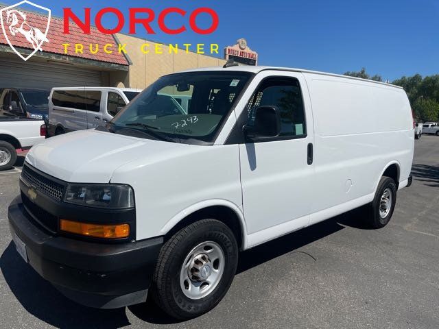 Used 2019 Chevrolet Express 2500 w/ Driver Convenience Package RWD image 4