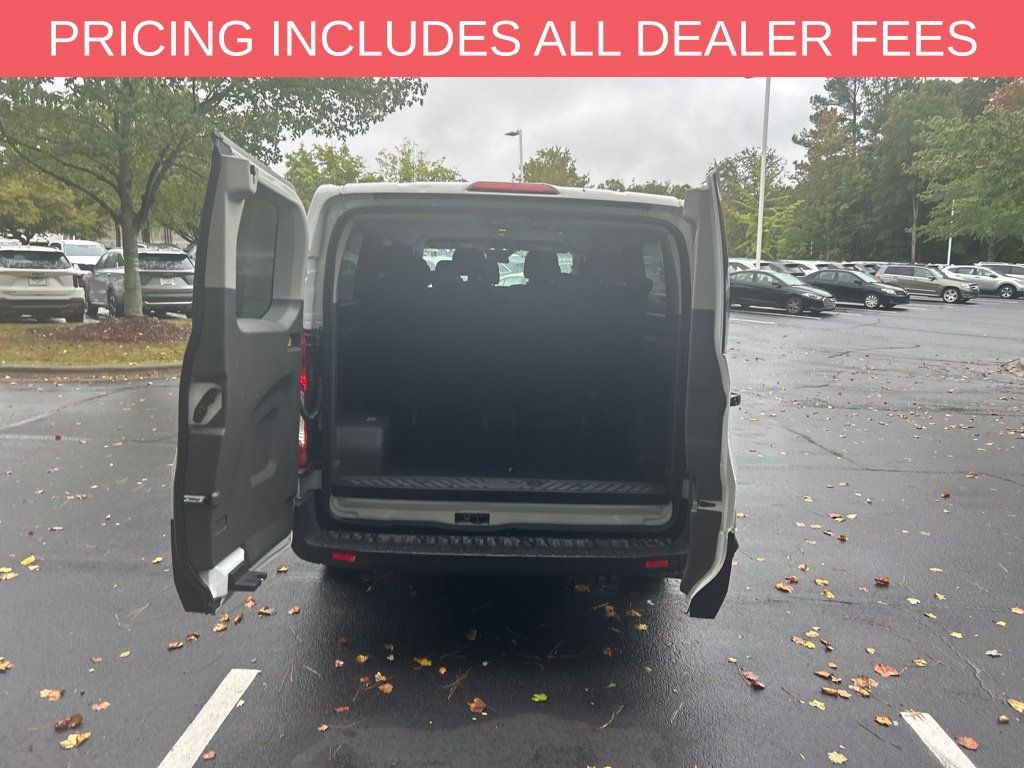 Used 2023 Ford Transit 350 XLT RWD image 6