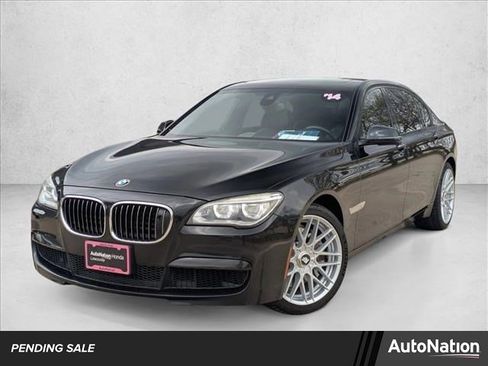 Used 2014 BMW ALPINA B7 image 1
