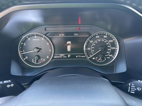 Used 2025 Mitsubishi Outlander SE AWD/4WD image 12