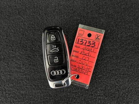 Used 2021 Audi Q7 image 43