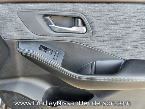 Used 2023 Nissan Rogue SV image 20