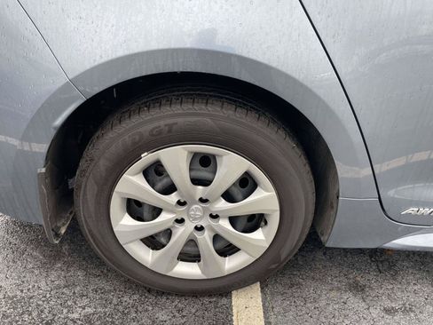 Used 2024 Toyota Corolla LE AWD/4WD image 19