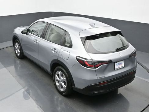 Used 2023 Honda HR-V LX image 14