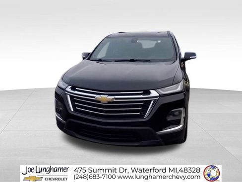 Certified 2023 Chevrolet Traverse LT w/ LT Premium Package image 3