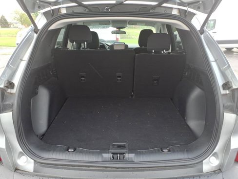 Used 2022 Ford Escape SE w/ Cold Weather Package FWD image 18