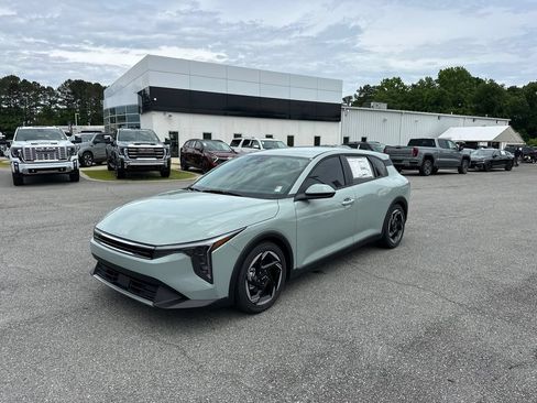 New 2026 Kia K4 EX FWD image 3