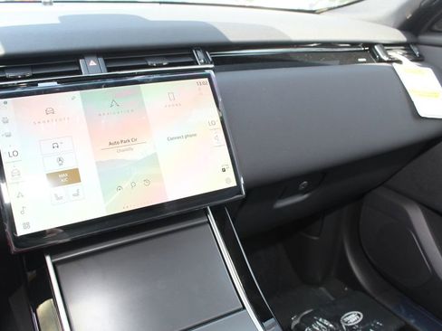 New 2026 Land Rover Range Rover Velar S AWD/4WD image 30