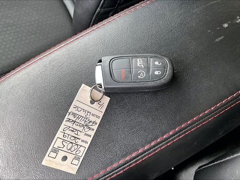 Used 2019 Jeep Cherokee Trailhawk w/ Comfort & Convenience Group image 34