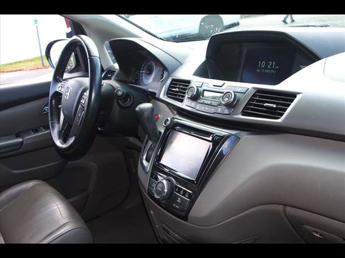 Used 2015 Honda Odyssey Touring image 10