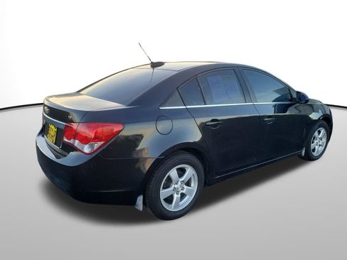 Used 2015 Chevrolet Cruze LT w/ Technology Package image 11