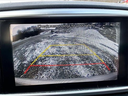 Used 2020 Kia Sportage LX image 18