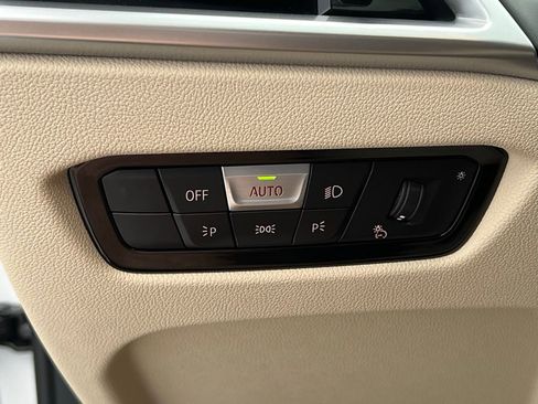 Certified 2026 BMW 330i Sedan w/ Premium Package RWD image 19