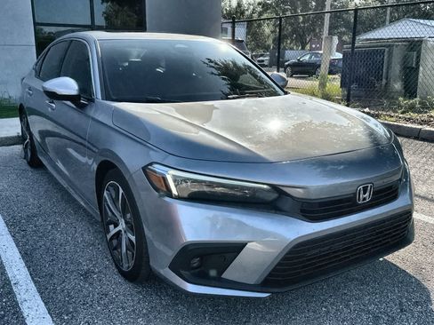Used 2022 Honda Civic Touring image 11