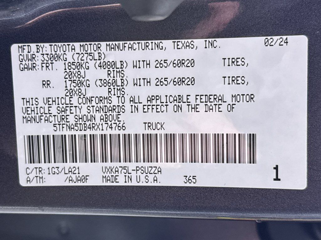 Used 2024 Toyota Tundra Platinum AWD/4WD image 33