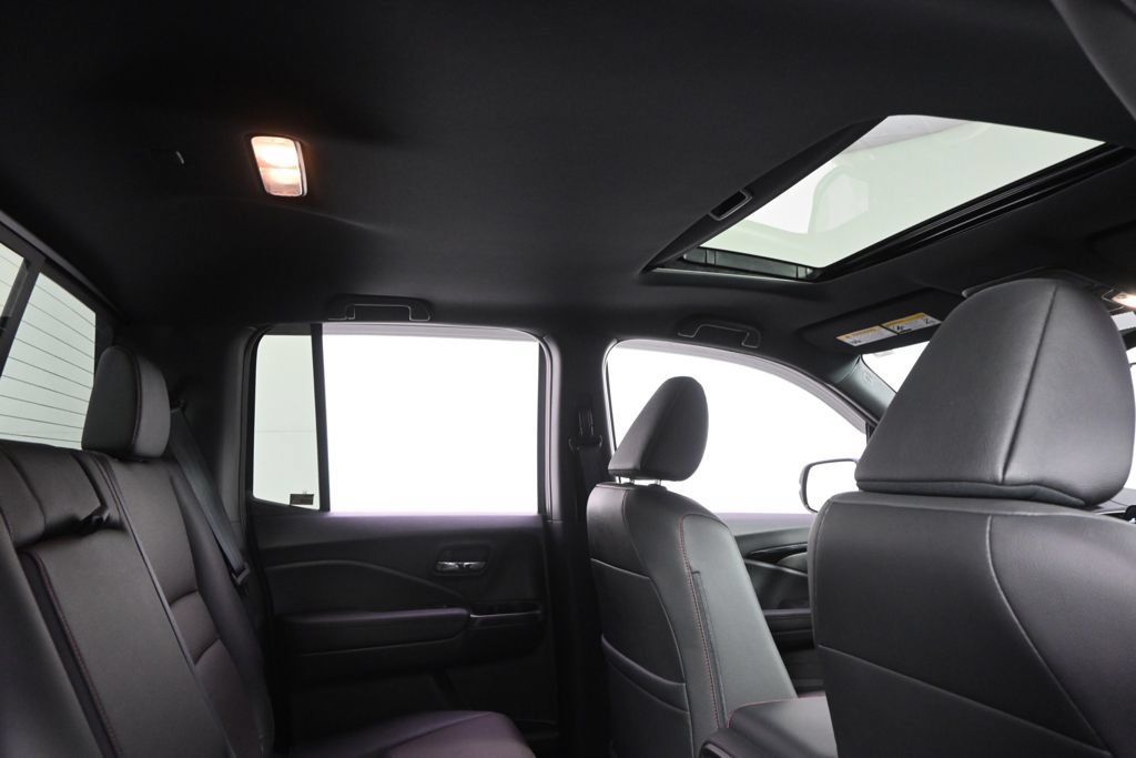 Used 2026 Honda Ridgeline Black Edition image 17