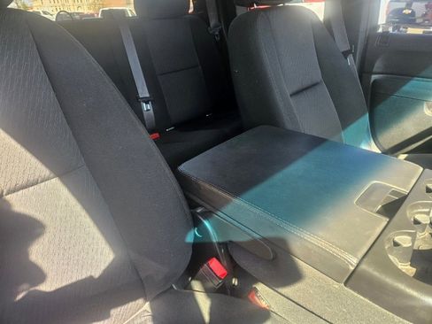 Used 2011 Chevrolet Silverado 2500 LT w/ Interior Plus Package image 11