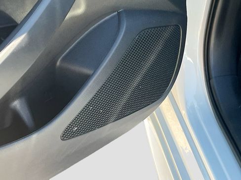 Used 2025 Toyota Corolla SE FWD image 19