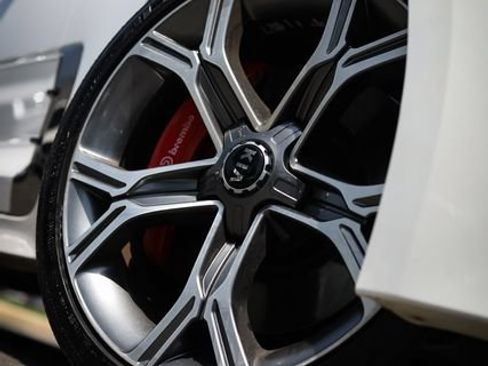 Used 2019 Kia Stinger GT1 RWD image 26