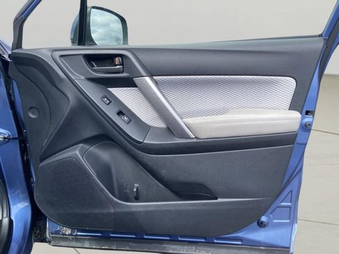 Used 2017 Subaru Forester 2.5i Premium w/ All-Weather Package image 30