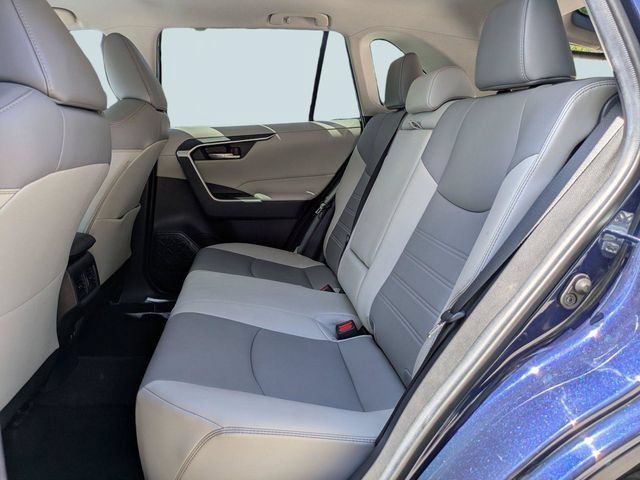 Used 2021 Toyota RAV4 XLE Premium FWD image 15