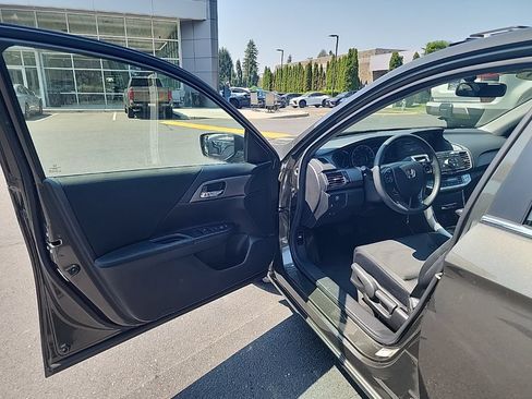 Used 2014 Honda Accord LX image 10